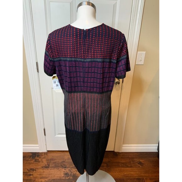 St. John Navy Blue & Red Dot Geometric Print Knit Midi Dress NWT, Size 14 - Picture 6 of 7